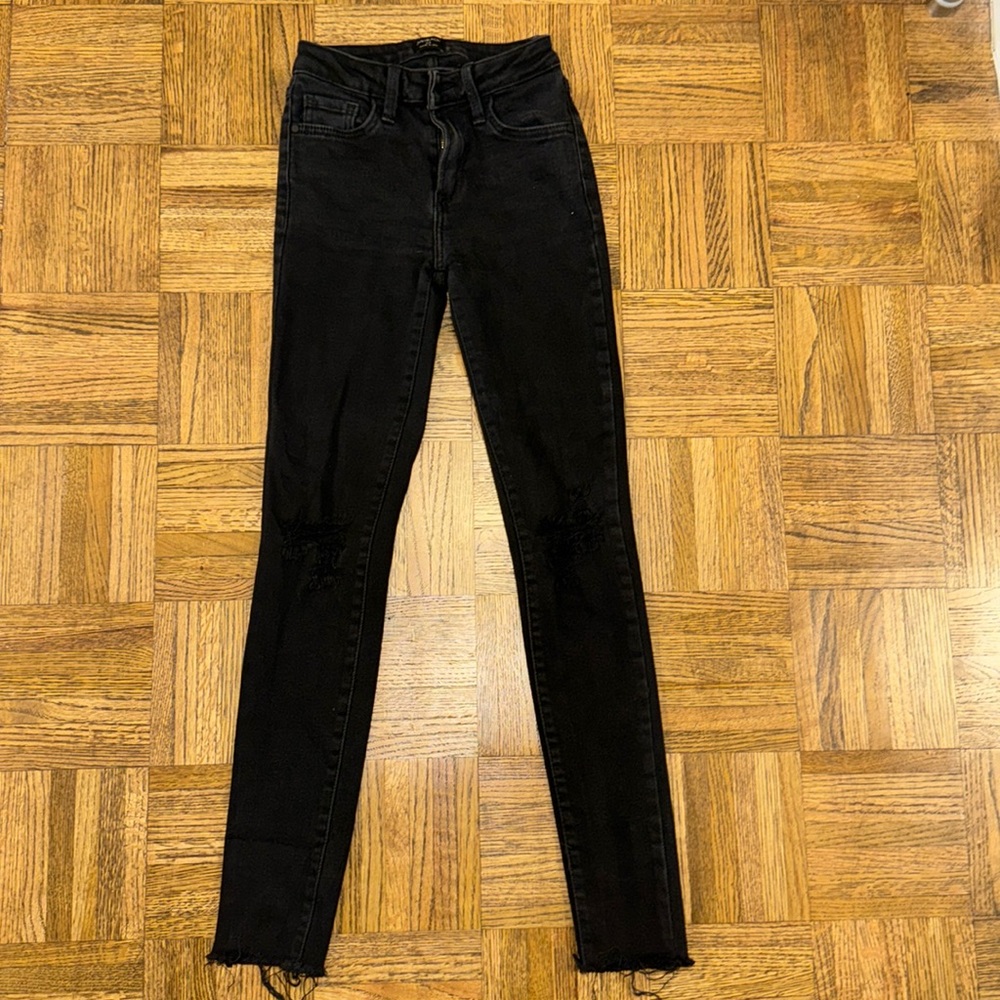 Just black ripped knee skinny jeans